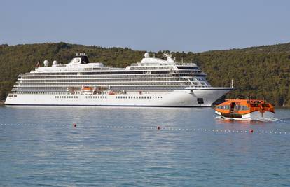 Više kruzera na Jadranu