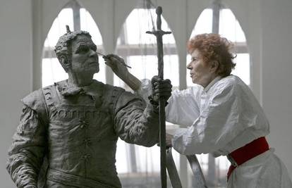 Laurence Olivier za 100. rođendan dobio skulpturu