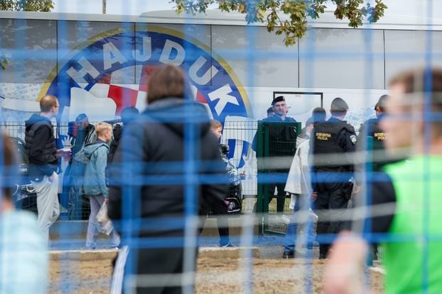 Atmosfera uoči utakmice Bilogore i Hajduka u šesnaestini finala SuperSport Hrvatskog nogometnog kupa