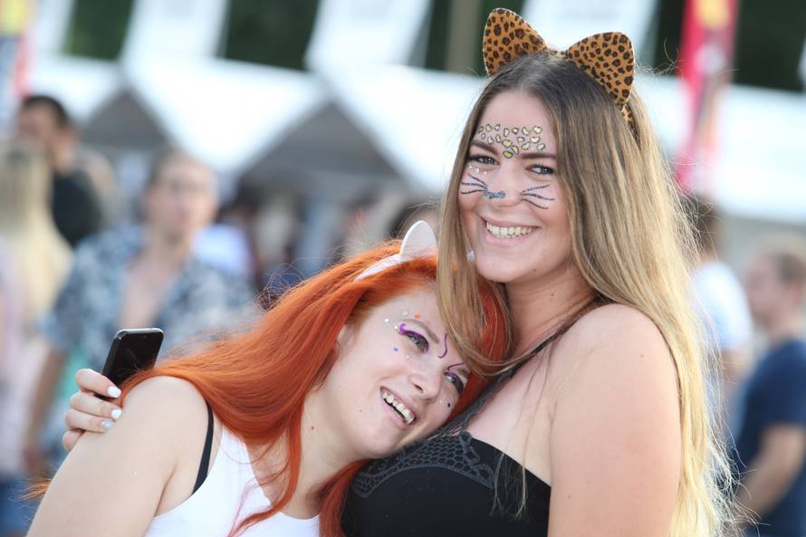 Na Ultru bez grudnjaka i gaća: Splitom je 'zavladalo' ludilo