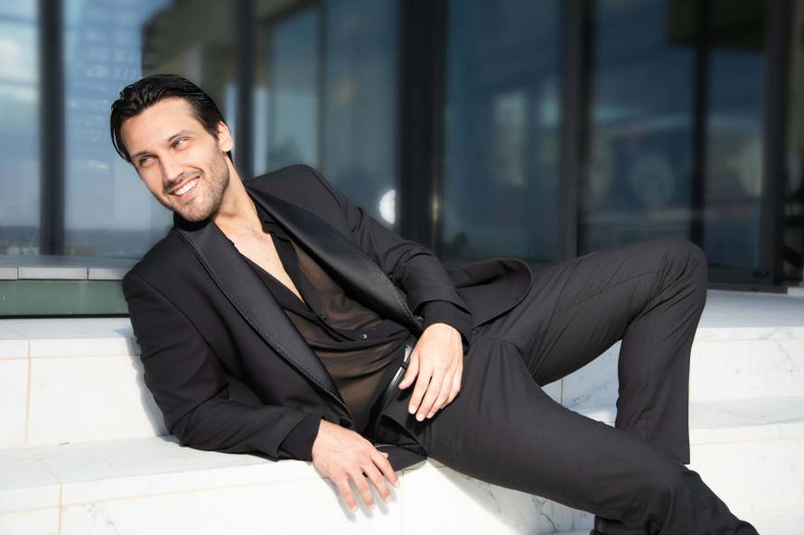 Savršeni Karlo i Petar tražit će ljubav među ove 24 djevojke