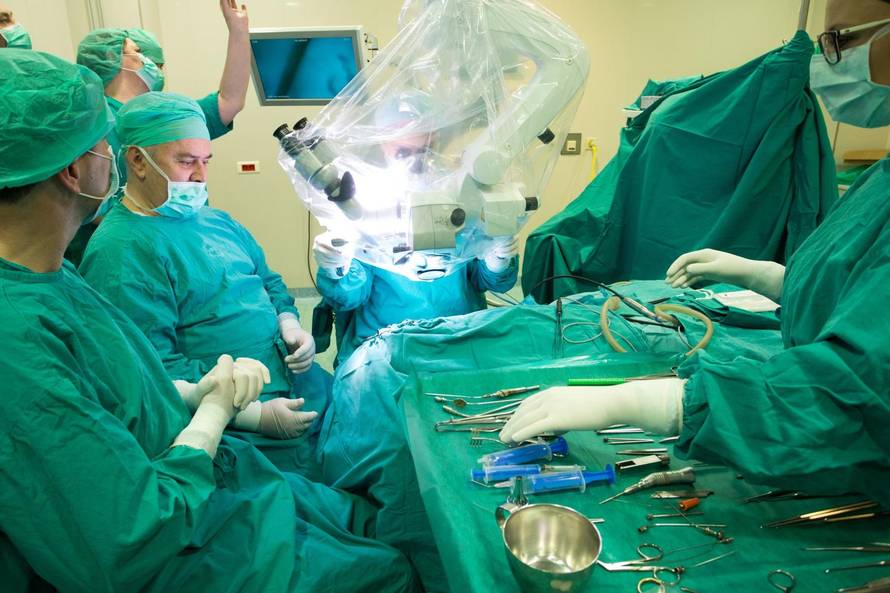 U osječkome KBC-u prvi put ugrađena 2. umjetna pužnica