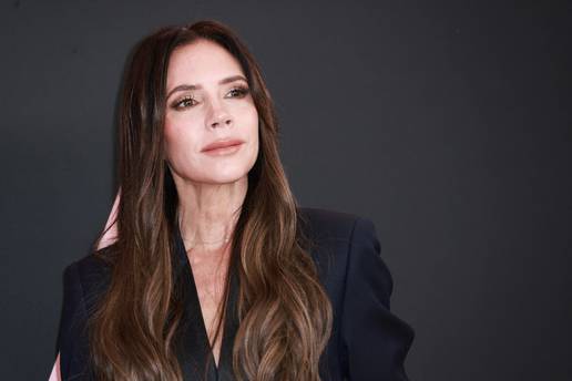 Victoria Beckham otkrila zašto se rijetko smije na fotkama