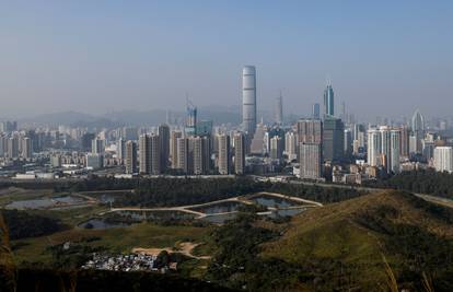 Kina otvara granice sa Hong Kongom: 'Nema obavezne karantene, slobodna putovanja'