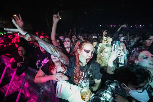 Zagreb: Predgrupa Black Veil Brides prije nastupa Halestorma u Tvornici kulture