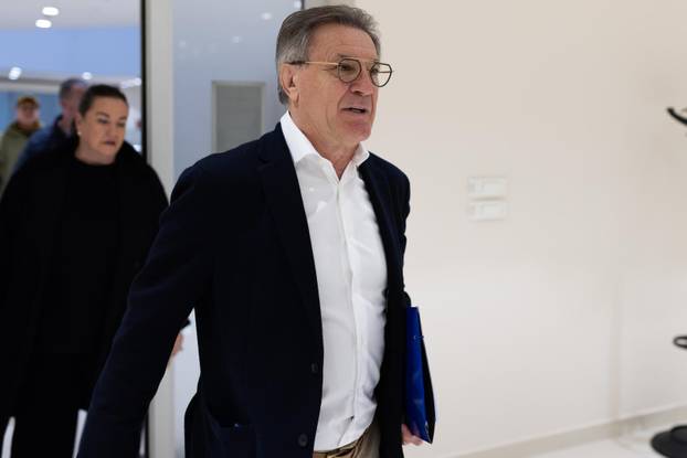 Mostar: Konferencija za medije Zdravka Mamića na temu "Malo istine može napraviti puno dobroga"