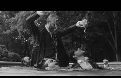 The National objavili spot za svoj novi singl  "Graceless"