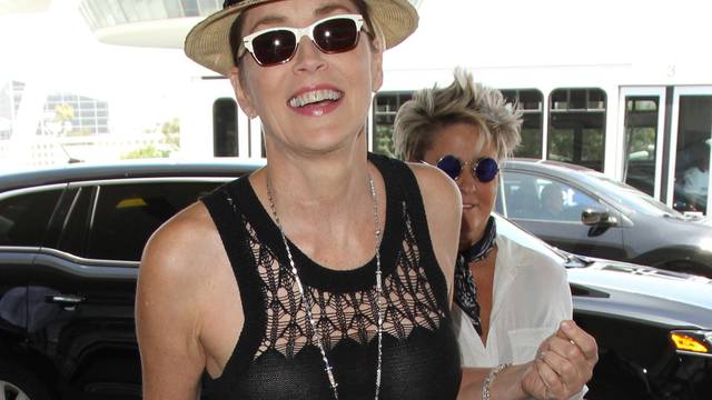 Sharon Stone lets it fly before her flight