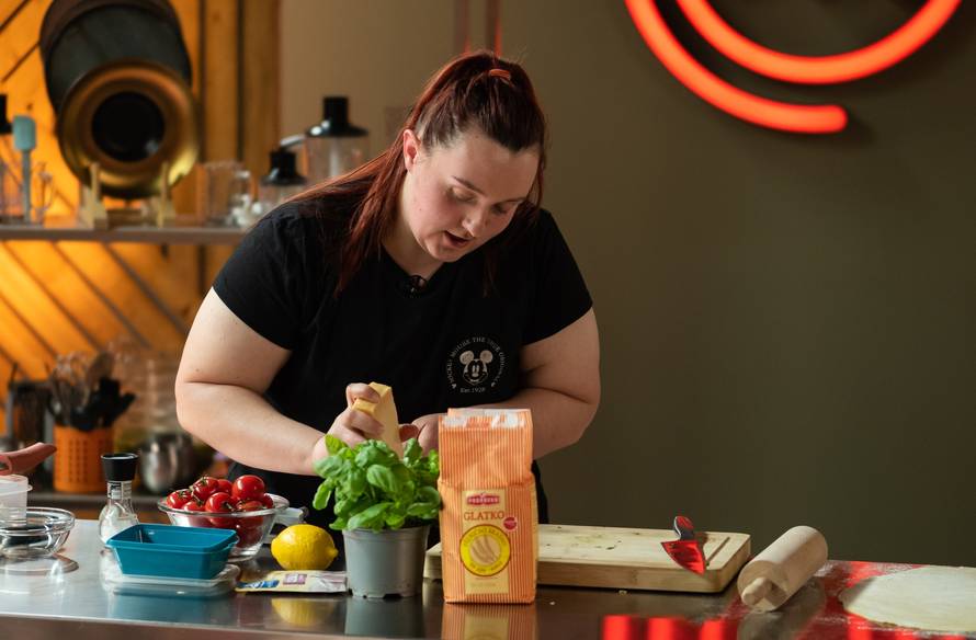 Mateja je pauzirala život nakon smrti oca i brata, sad je osvojila pregaču: 'Teško je krenuti dalje'