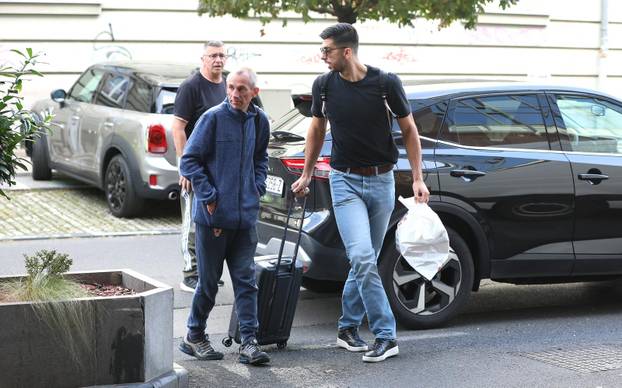 Zagreb: Okupljanje nogometne reprezentacije u Sheratonu uoči kvalifikacijske utakmice protiv Turske