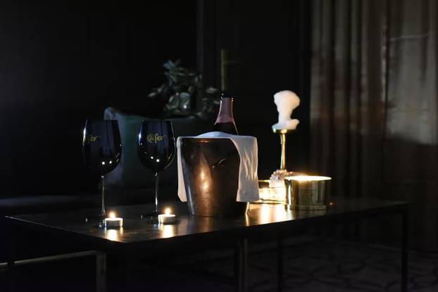 FOTO Stan u Zadru uređen je kao set iz filmova za odrasle: Evo koliko stoji noćenje