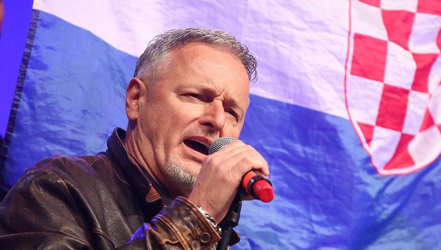 Zagreb: Marko Perković Thompson nastupio na svečanom dočeku hrvatske rukometne reprezentacije