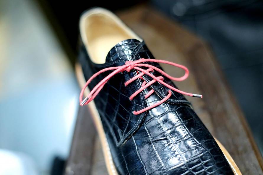 Savjeti postolara: Naučite kako ispravno mazati i čuvati cipele