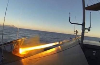 Spektakularni video: Norveška mornarica raznijela svoj brod!