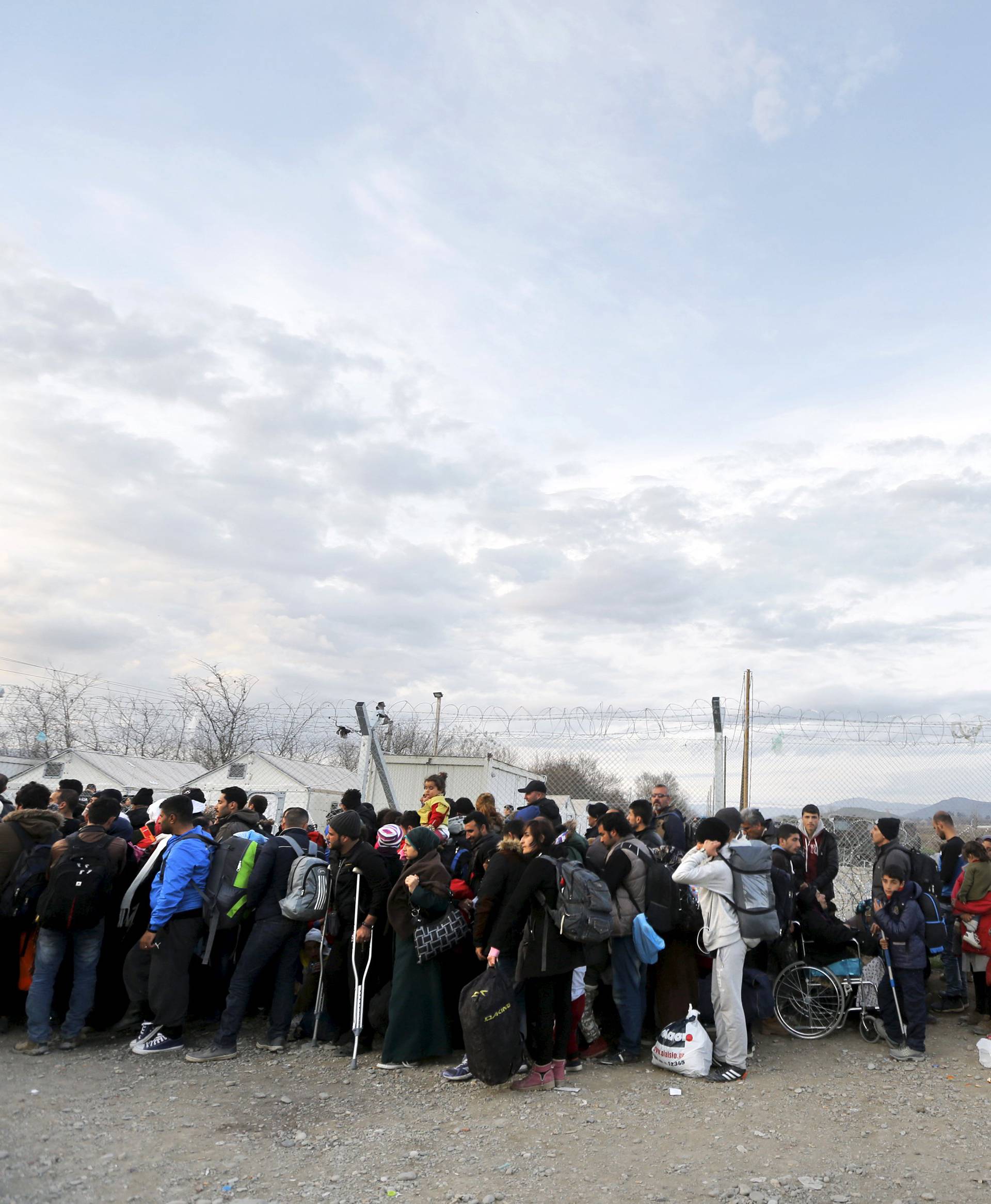Na grčko-makedonskoj granici blokirano oko 5000 izbjeglica