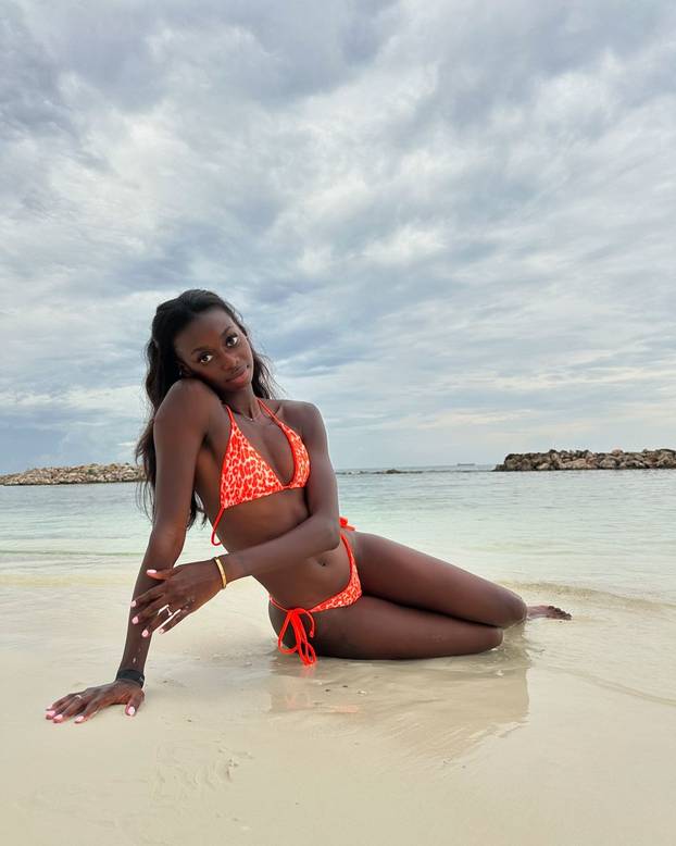 FOTO Najglamuroznija žena godine: Španjolska olimpijka i skakačica u dalj spašava živote