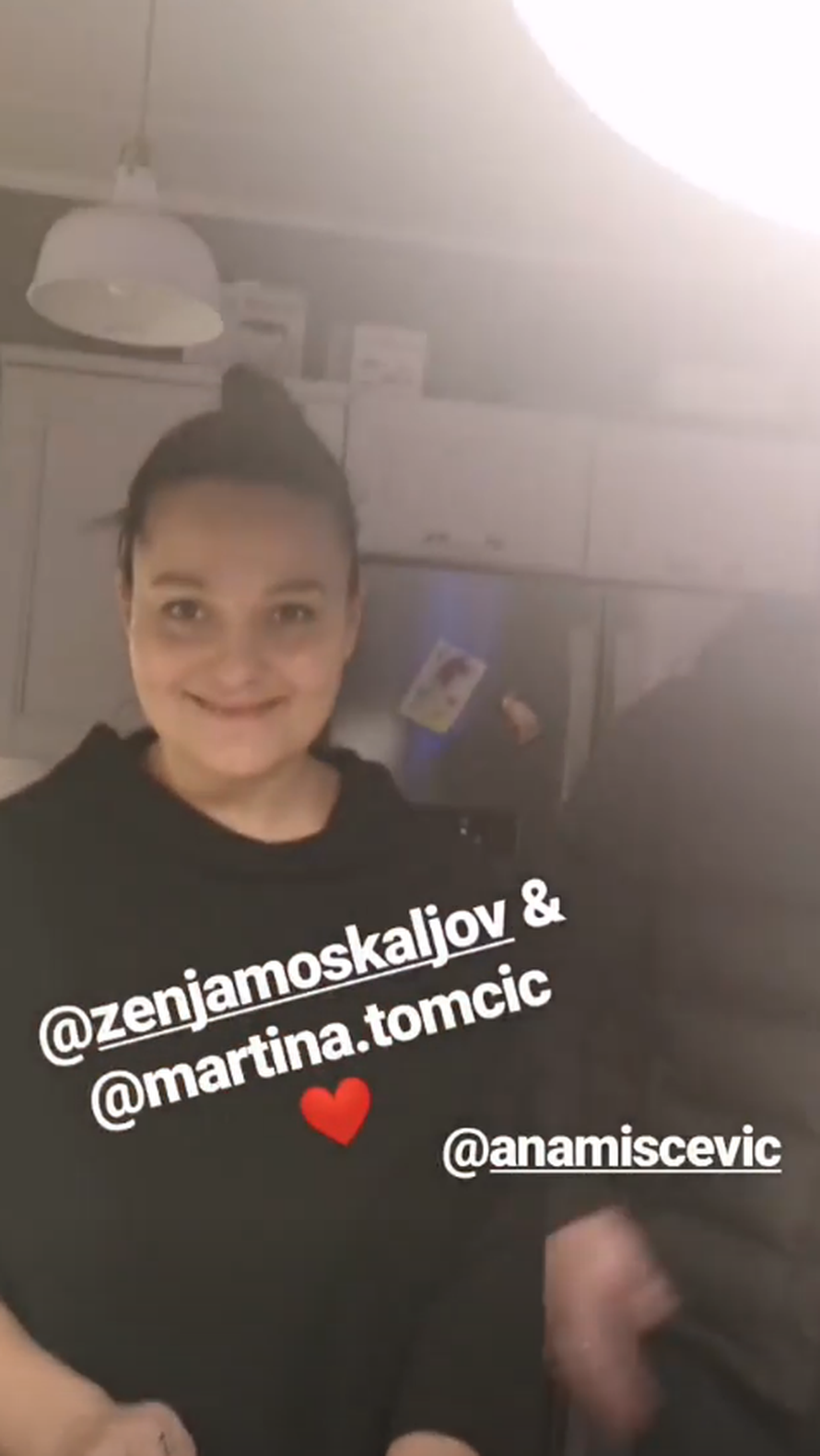 Veljača se kupala u bazenu na -7C, Filipovići slavili godišnjicu