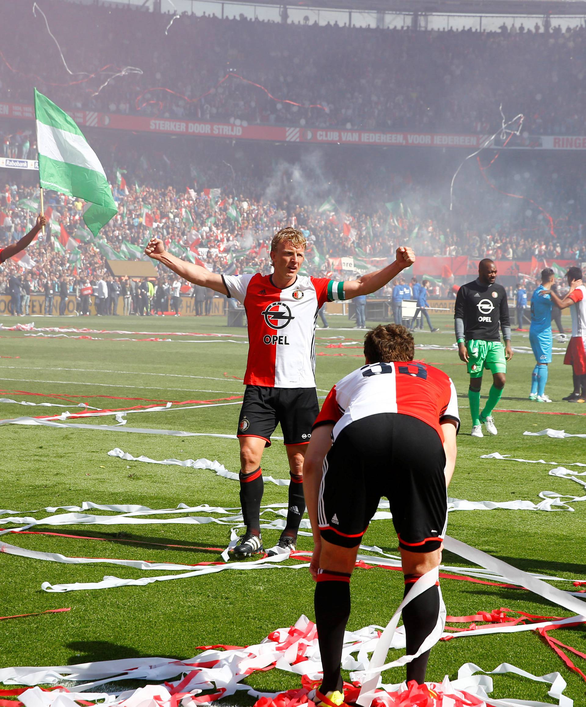 Football Soccer - Feyenoord Rotterdam v Heracles Almelo - Dutch Eredivisie