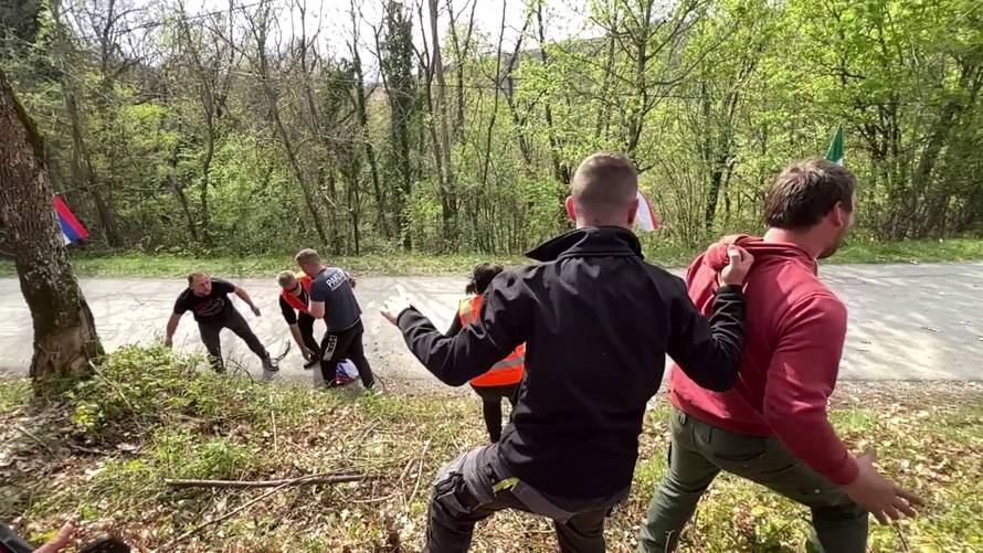VIDEO Mlatili se na stazi WRC-a u Hrvatskoj, dobili 760 € kazne i godinu dana zabrane na reli!