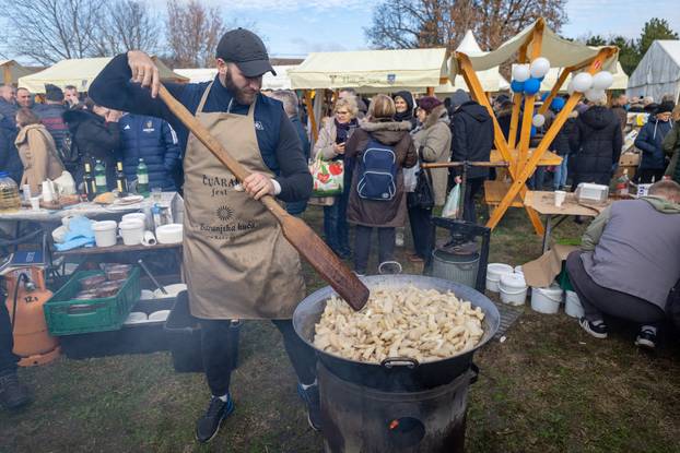 Održava se Zimski vašar i Čvarakfest u Karancu