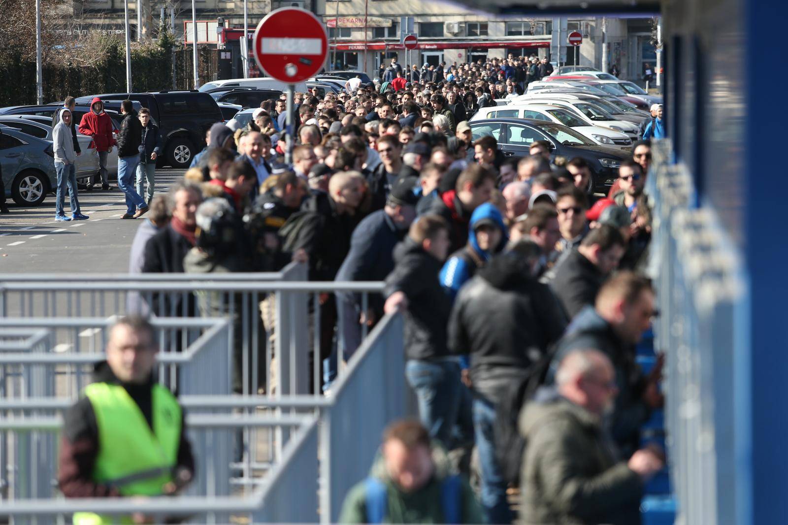 Zagreb: PoÄela prodaja ulaznica za osminu finala Europske lige izmeÄu Dinama i Benfice