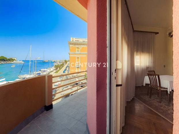 FOTO Ideš, kakav pogled! Stan u Zadru prvi red do mora prodaje se po pristupačnoj cijeni