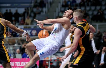 Split iščupao pobjedu u Višnjiku, Cibona razbila Šibenku čak +36. Sesara brine ozljeda Bundovića