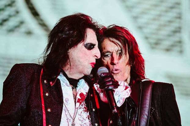 Zagreb: Koncert benda Hollywood Vampires u Areni