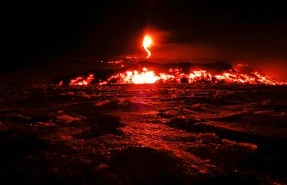 Erupcija Etne: Vrelo kamenje palo na ljude, deset ozlijeđenih