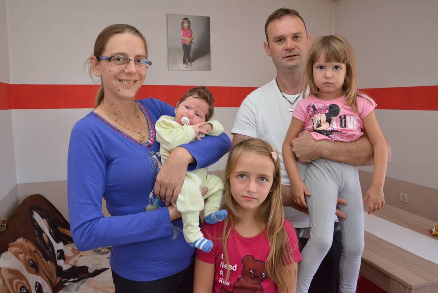 Nakon 38 godina u Vrbanskoj Dragi opet se čuje bebin plač