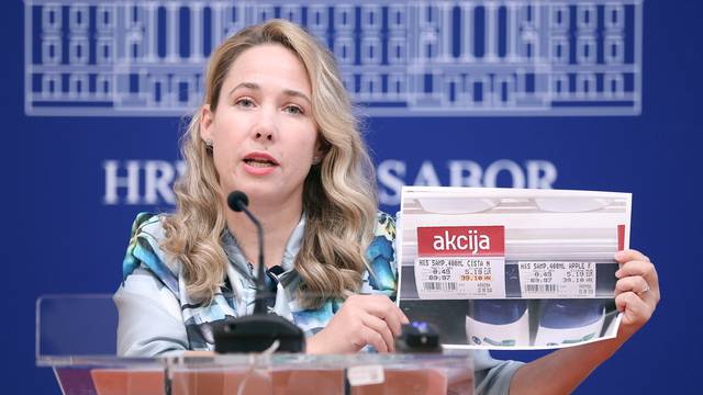 Zagreb: Marija Selak Raspudić o zahtjevu za produženjem dvojnog iskazivanja cijena