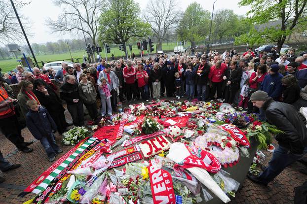 Liverpool: Tužno sje?anje na žrtve nogometne tragedije Hillsborough