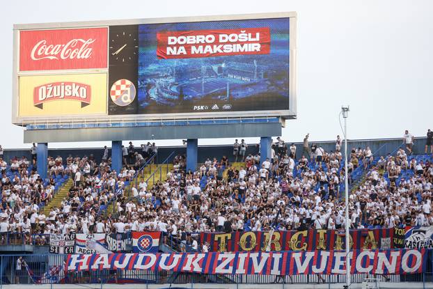 Zagreb: Atmosfera na stadionu uoči početka utakmice 1. kola HNL-a između Dinama i Hajduka