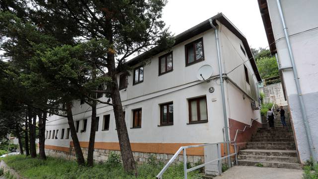 Dvojica muškaraca se sukobila u stanu u Rijeci, od ozljeda umrli u bolnici