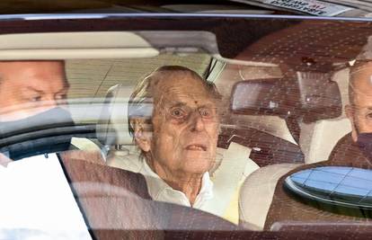 Princ Filip (99) nakon 28 dana izašao iz bolnice, kraljica je po njega poslala BMW i čuvare
