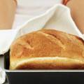 Topao i hrskav kruh s mekom sredinom: Osvježite stari kruh u samo dva lagana koraka