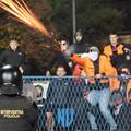 Šokantan video: Torcidaš ispalio signalnu raketu prema tribini