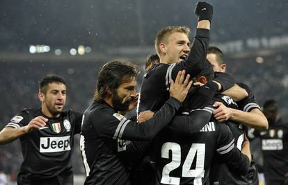 Juventusu pobjeda u sudačkoj nadoknadi, Napoli gubi korak...