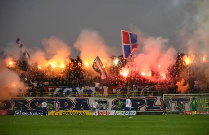 Hajduk opet dobio paprenu kaznu. Torcida vrijeđala Ercega pa se sukobila sa zaštitarima