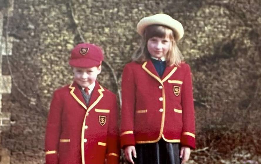Brat princeze Diane podijelio je njihovu fotku iz djetinjstva: 'Pa princeza Charlotte je ista baka'
