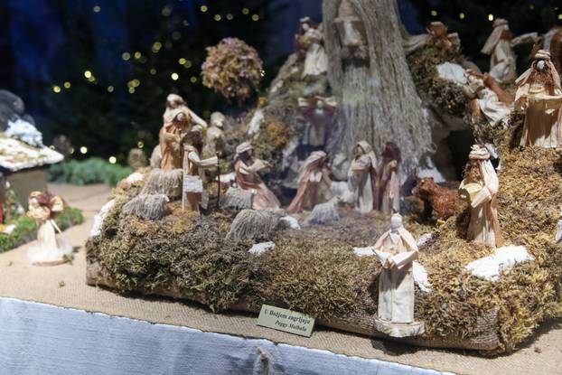 24sata Zagreb: Otvorenje izložbe jaslica Peggy Malbase