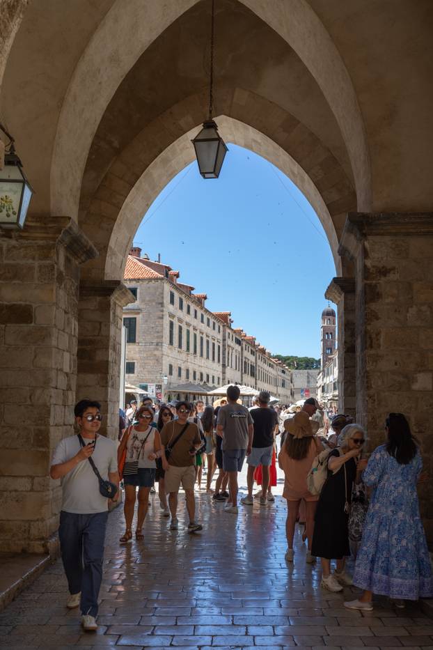 Dubrovnik: Visoke temperature u gradu