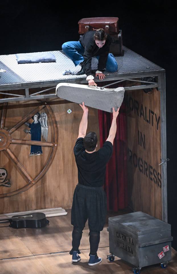 Zagreb: Premijera predstave "Carmina Burana" u kazalištu Gavella