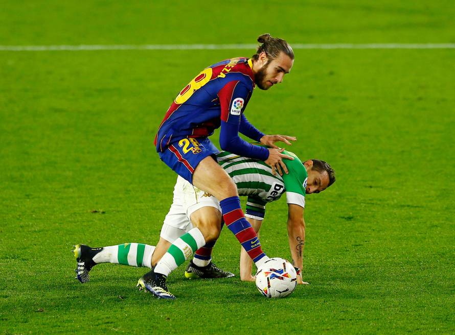 La Liga Santander - Real Betis v FC Barcelona
