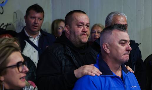 Sin Halida Bešlića: Hvala moje Sarajevo, hvala cijelom svijetu. Dok ste vi živi, živi i moj otac