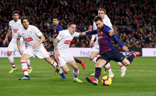 La Liga Santander - FC Barcelona v Eibar