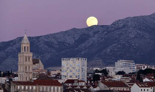 FOTO Prvi puni Mjesec 2024. obasjao nebo: Pogledajte zapanjujuće fotke iz Hrvatske