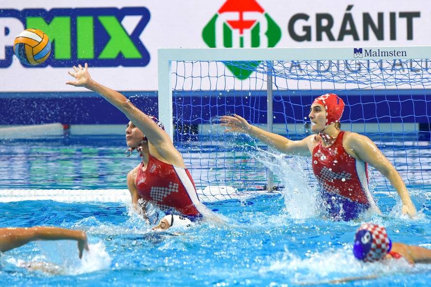 'Živjela sam vaterpolo, ali sad moram nadoknaditi sve u školi'