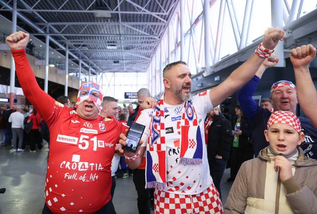 Hrvatski navijači uoči utakmice Islanda i Hrvatske u utakmici za treće mjesto EHF Europskog prvenstva