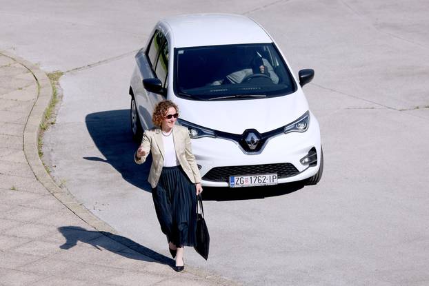 Zagreb: Dolazak clanova Vlade na sjednicu